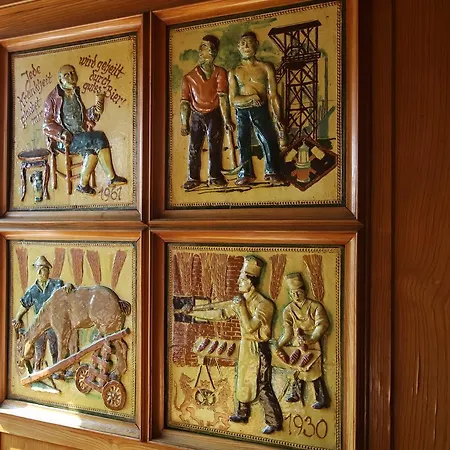 12 Baeume فندق Werne