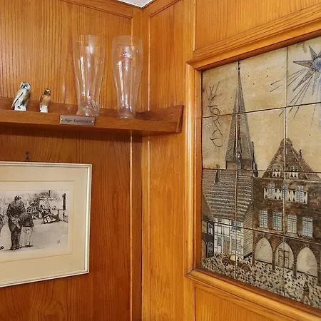 12 Baeume מלון *